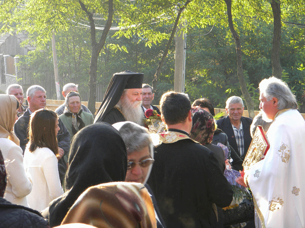 Vizita Preasfinţitului Calinic în parohia noastră